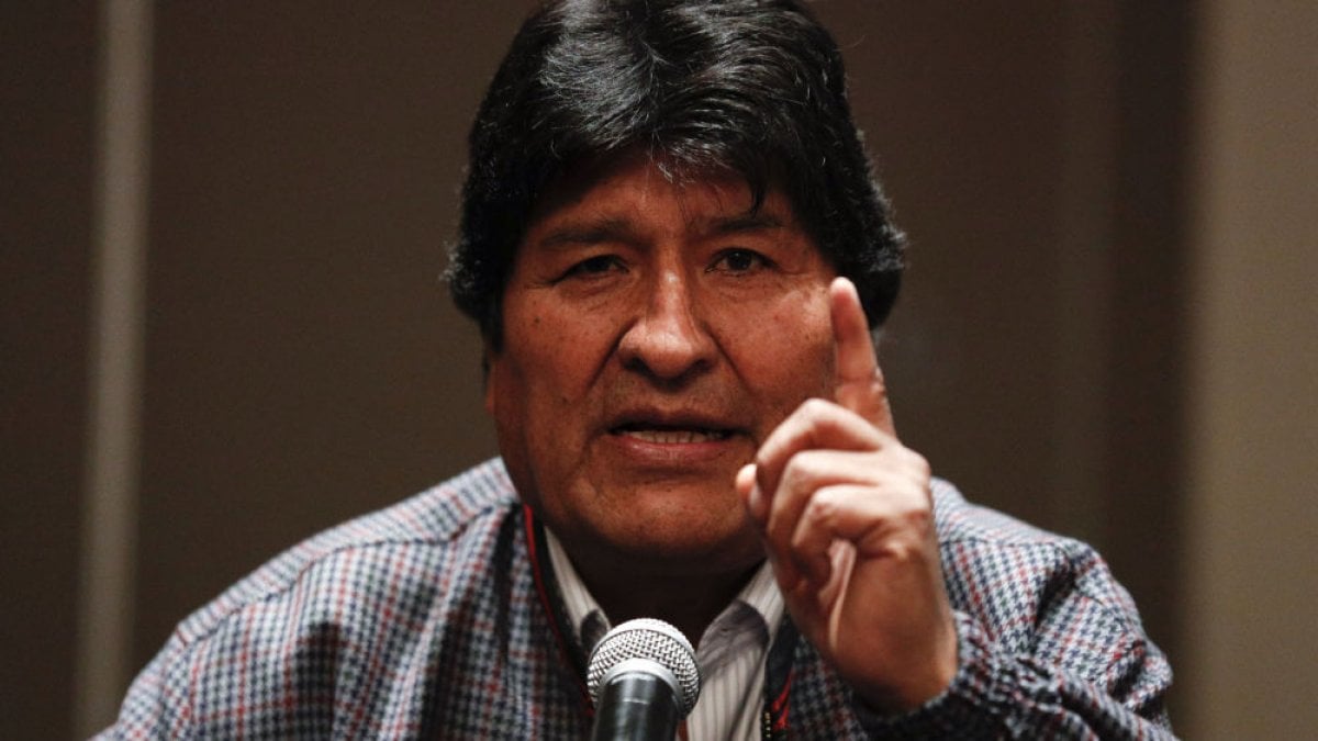 Morales: Interpol beni arıyor