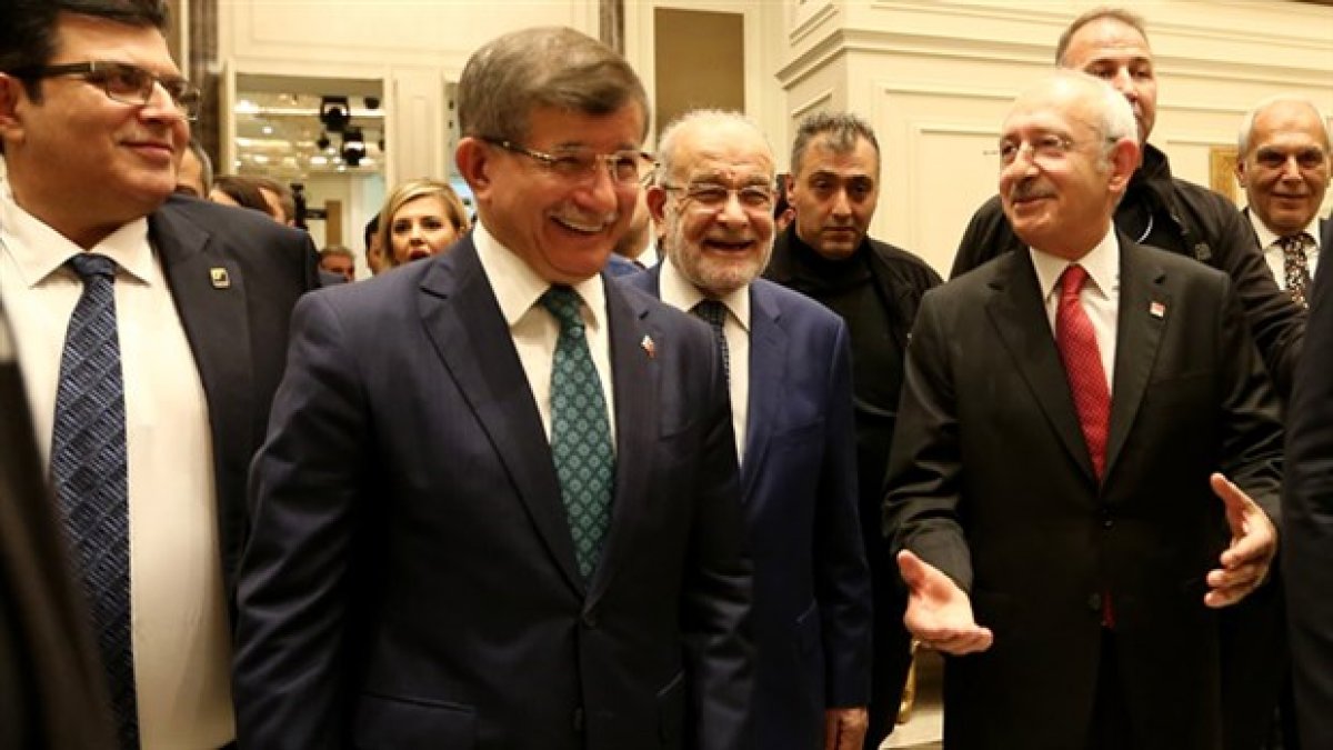 Kılıçdaroğlu, Davutoğlu ve Karamollaoğlu aynı etkinlikte buluştu