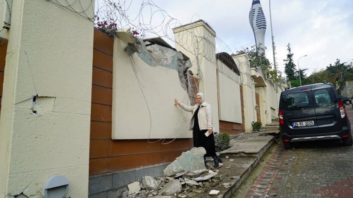 AKP’nin eski Maliye Bakanı Unakıtan’ın villası, AKP’li Üsküdar belediyesi tarafından yıkıldı