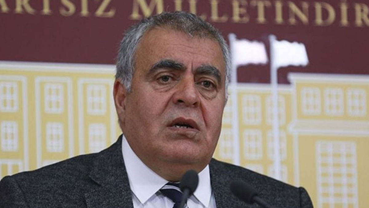 Eski bakan Doğan'dan 'Davutoğlu'nun partisine katılacak' iddialarına yanıt