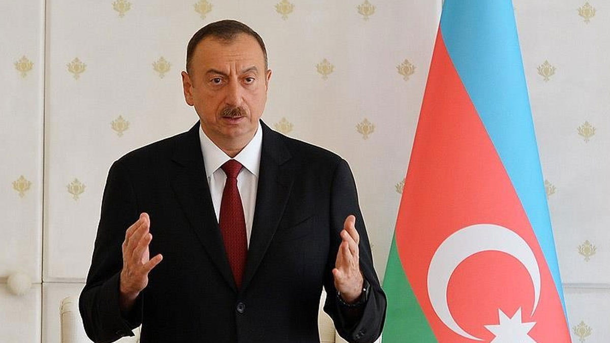 Aliyev, Azerbaycan parlamentosunu feshetti