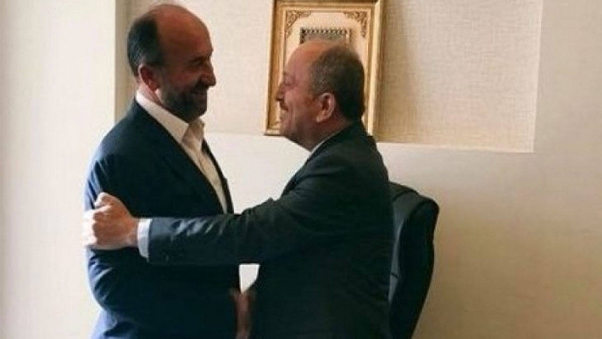 AKP'li eski başkan, AKP'li milletvekilini yumrukladı