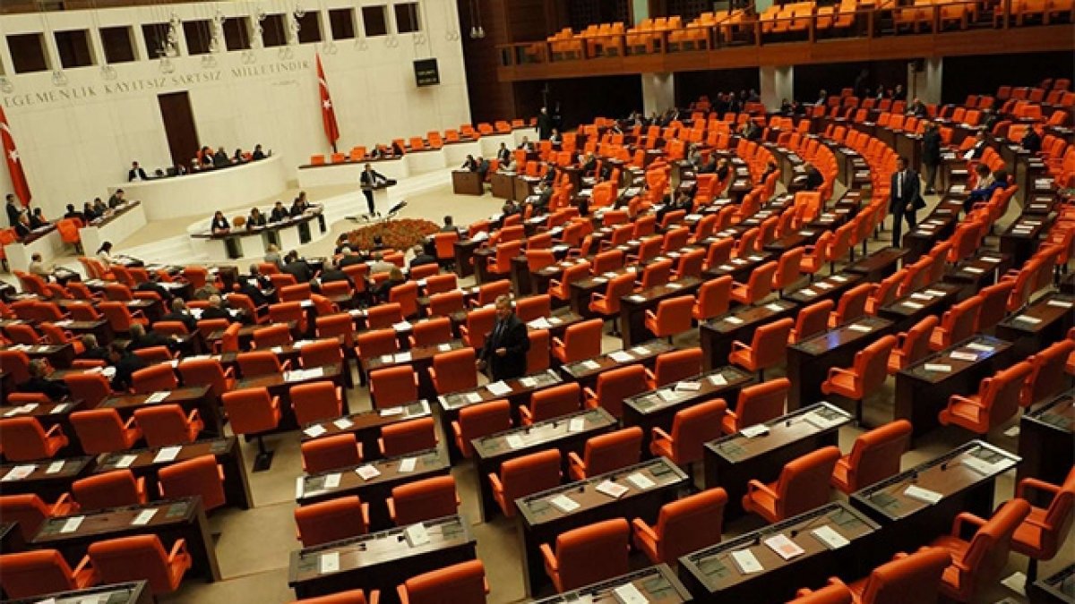Meclis'te şok olay! Genel Kurul'da oy sahtekarlığı