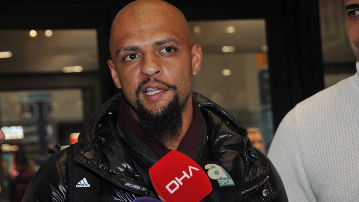 Melo, Galatasaray'ın daveti üzerine İstanbul'a geldi