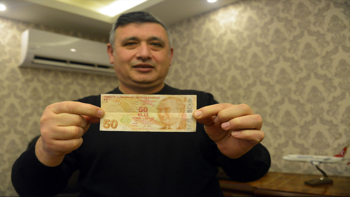 Sadece bir tane olan 50 lirayı 50 bin liraya satıyor