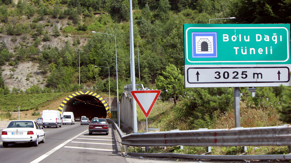 Bolu Dağı Tüneli trafiğe kapanacak