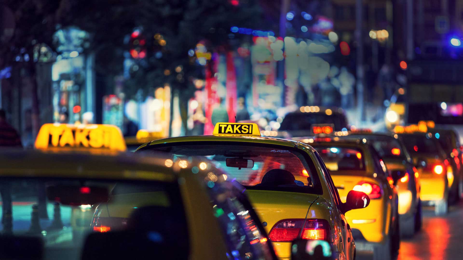 İstanbul'da Türkçe konuşanlar, taksilere zor biniyor!