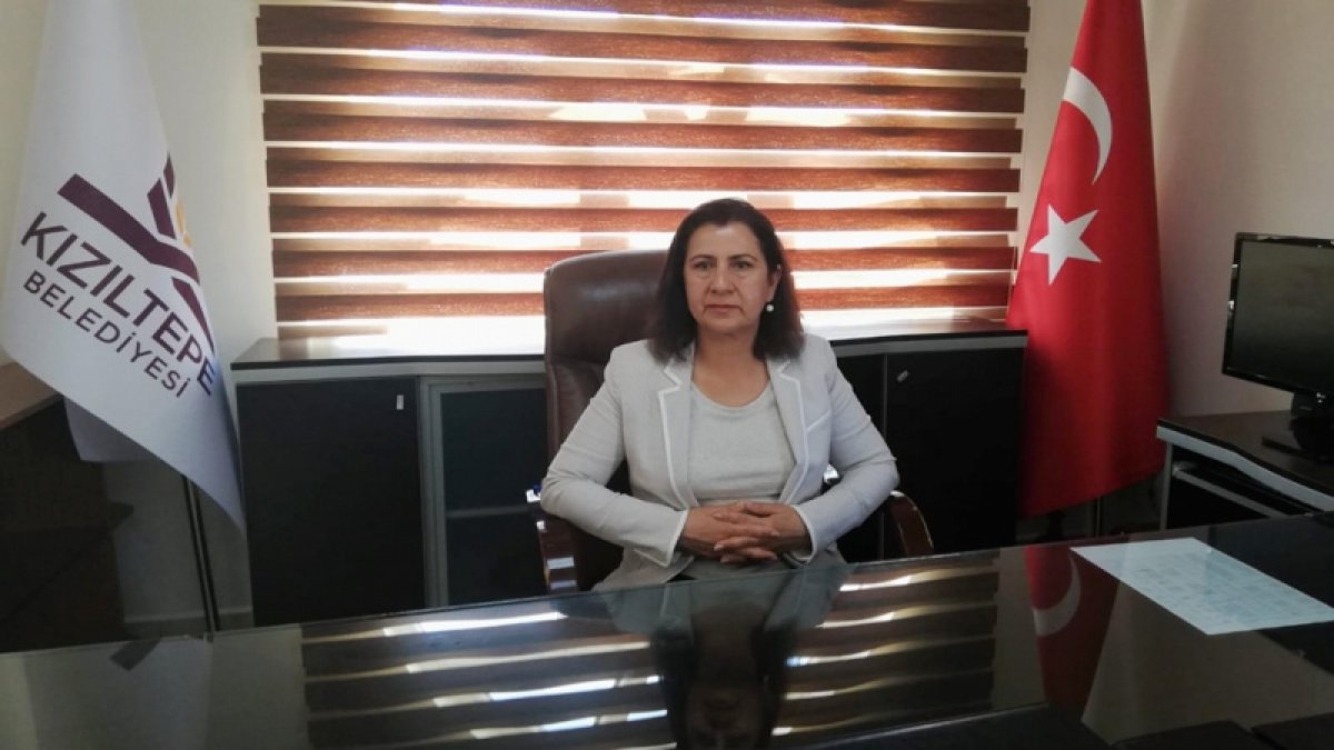 Görevden alınan HDP'li başkan ve yardımcısı gözaltına alındı