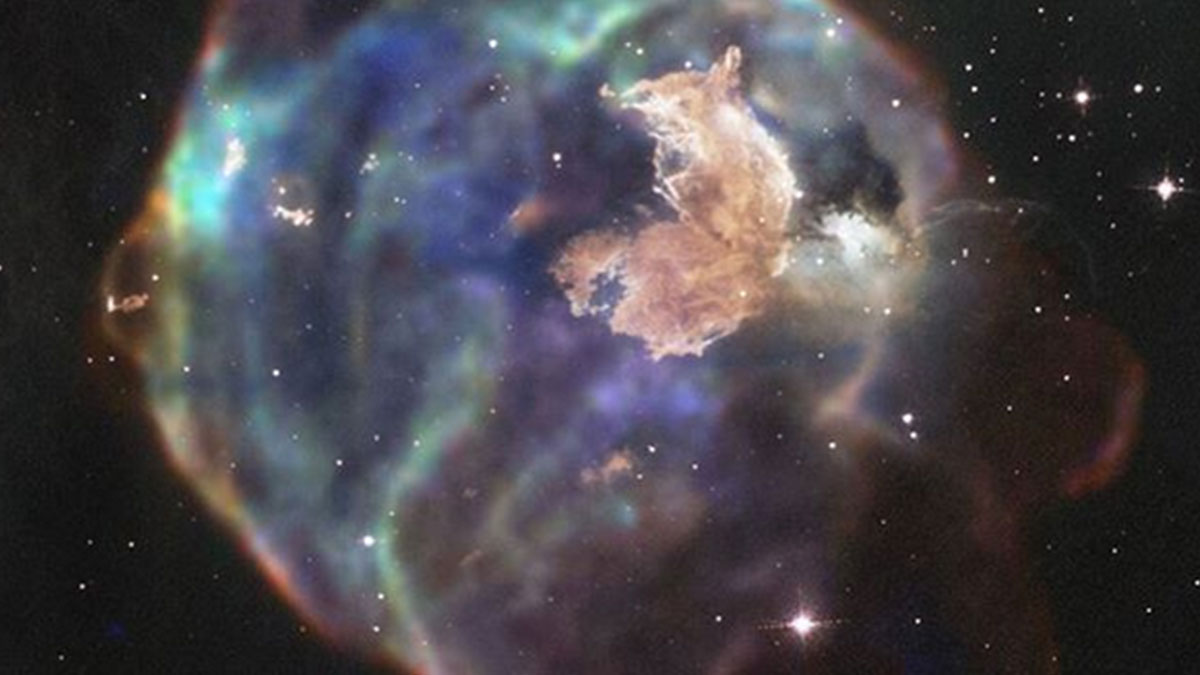NASA, 150 bin ışık yılı uzaktaki süpernova kalıntısını görüntüledi