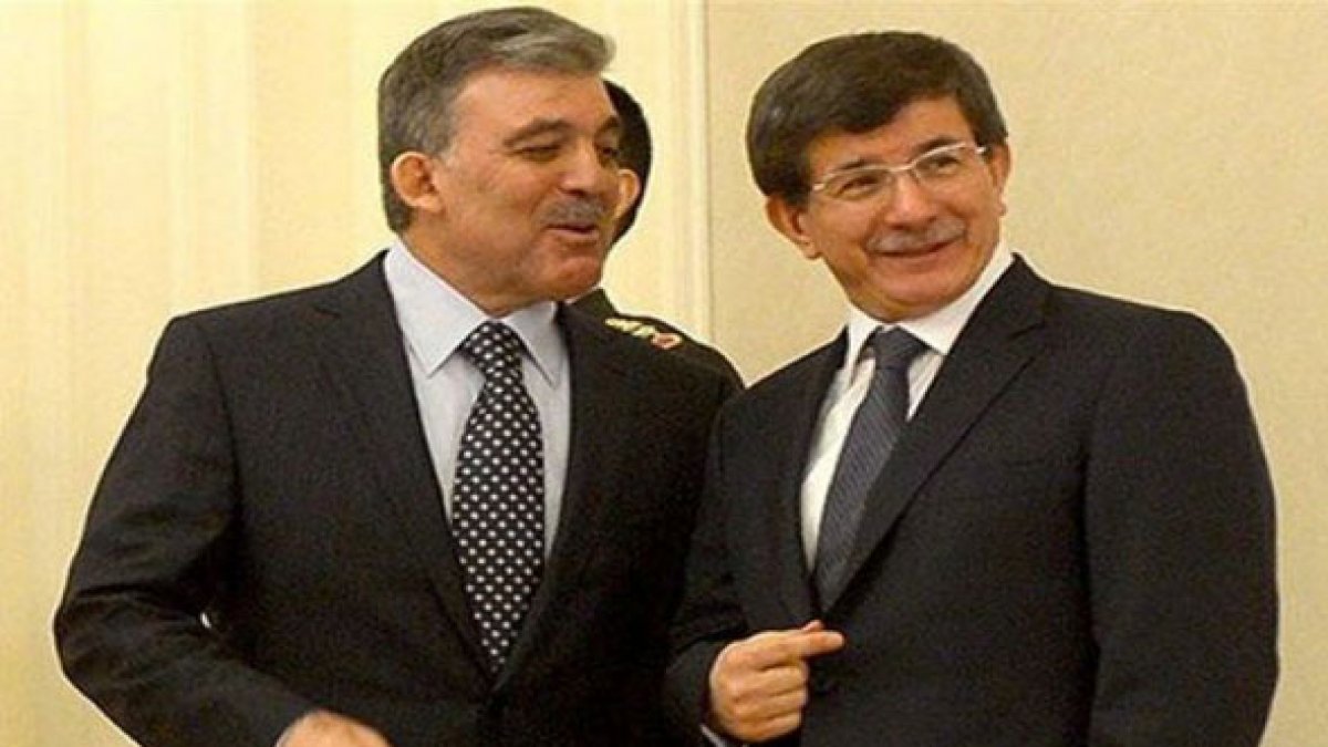 Abdullah Gül, Ahmet Davutoğlu'nu tebrik etti