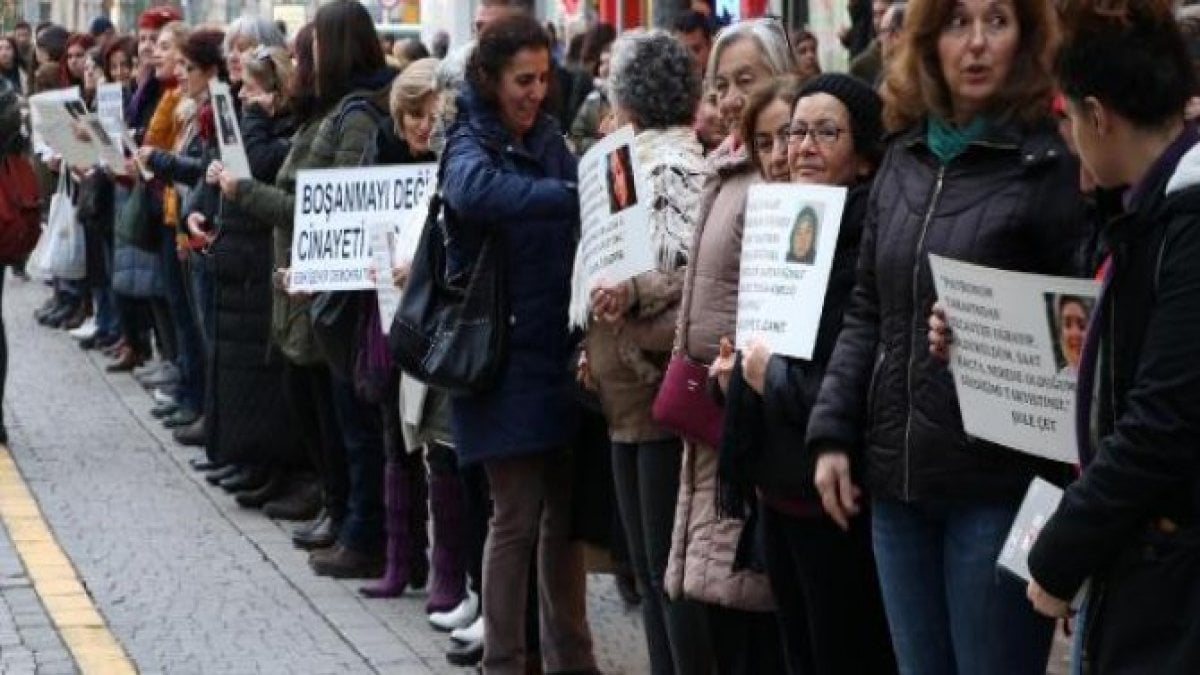 Kadına şiddeti işte böyle protesto ettiler