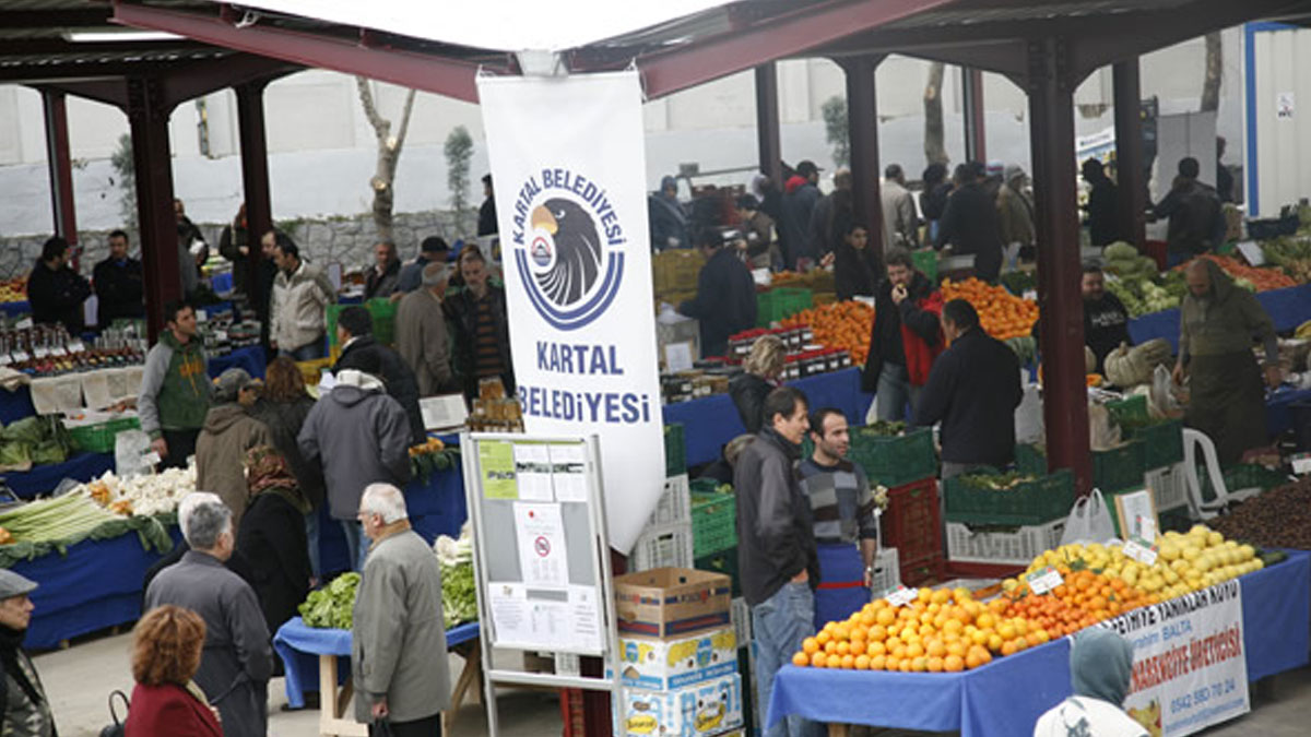 Kartal Belediyesi'nin kurduğu ekolojik pazar, 10. yılını çeşitli etkinliklerle kutluyor