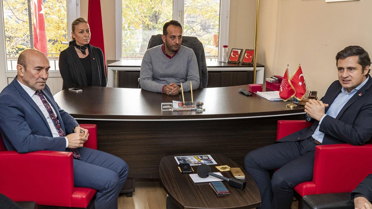Tunç Soyer, cezaevindeki Urla Belediye Başkanı Burak Oğuz'u ziyaret etti