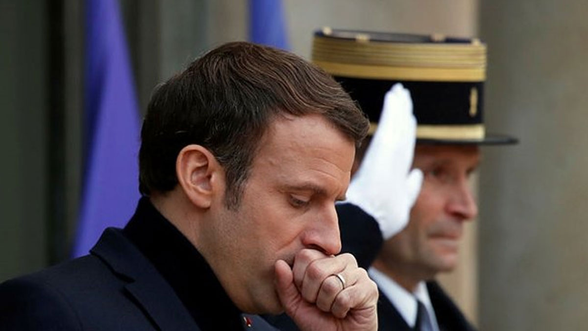 Emeklilik reformundan vazgeçmeyen Macron emeklilik maaşından vazgeçti