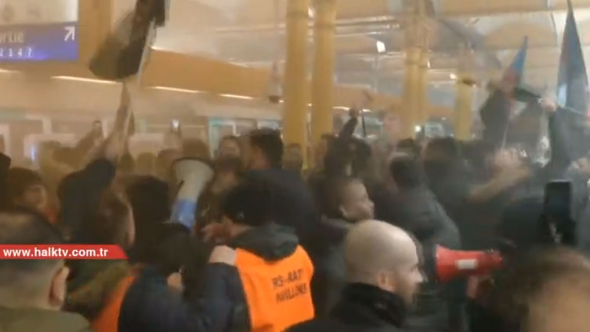 Fransa'da genel grev 19'uncu gününde: Lyon Garı'nda sürpriz protesto