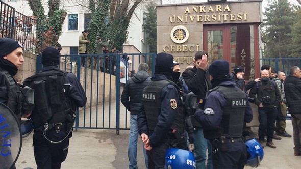 Ankara Üniversitesi'nde KHK gerilimi