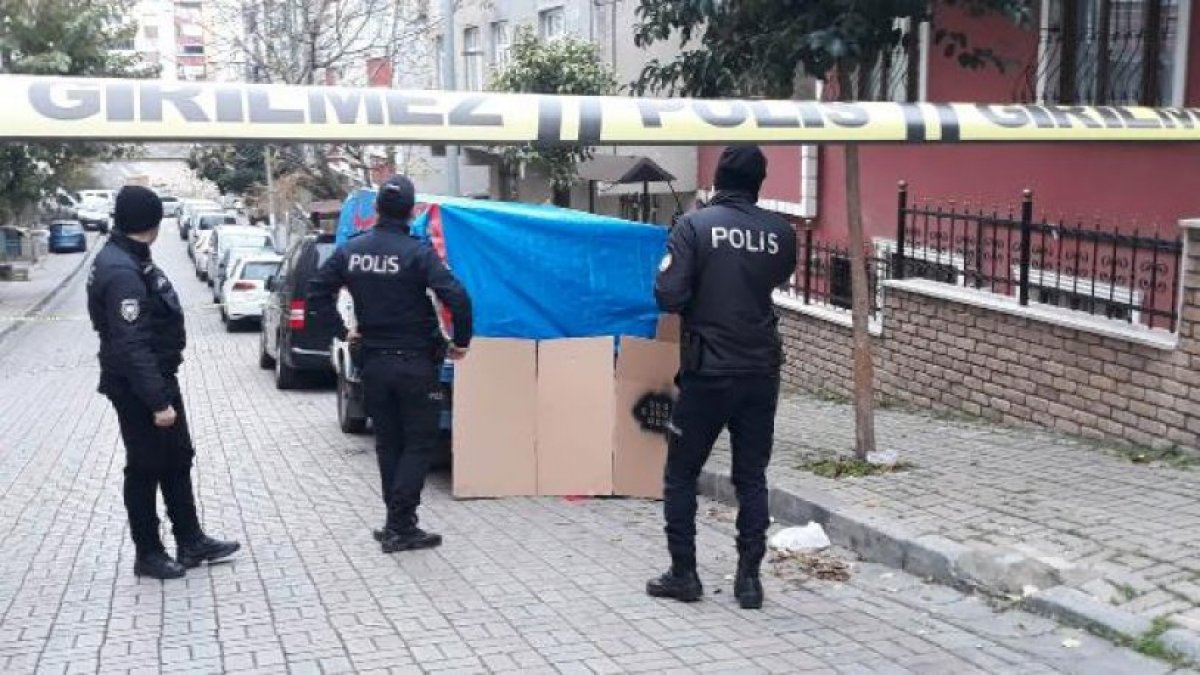 İstanbul'da sokak ortasında ceset bulundu