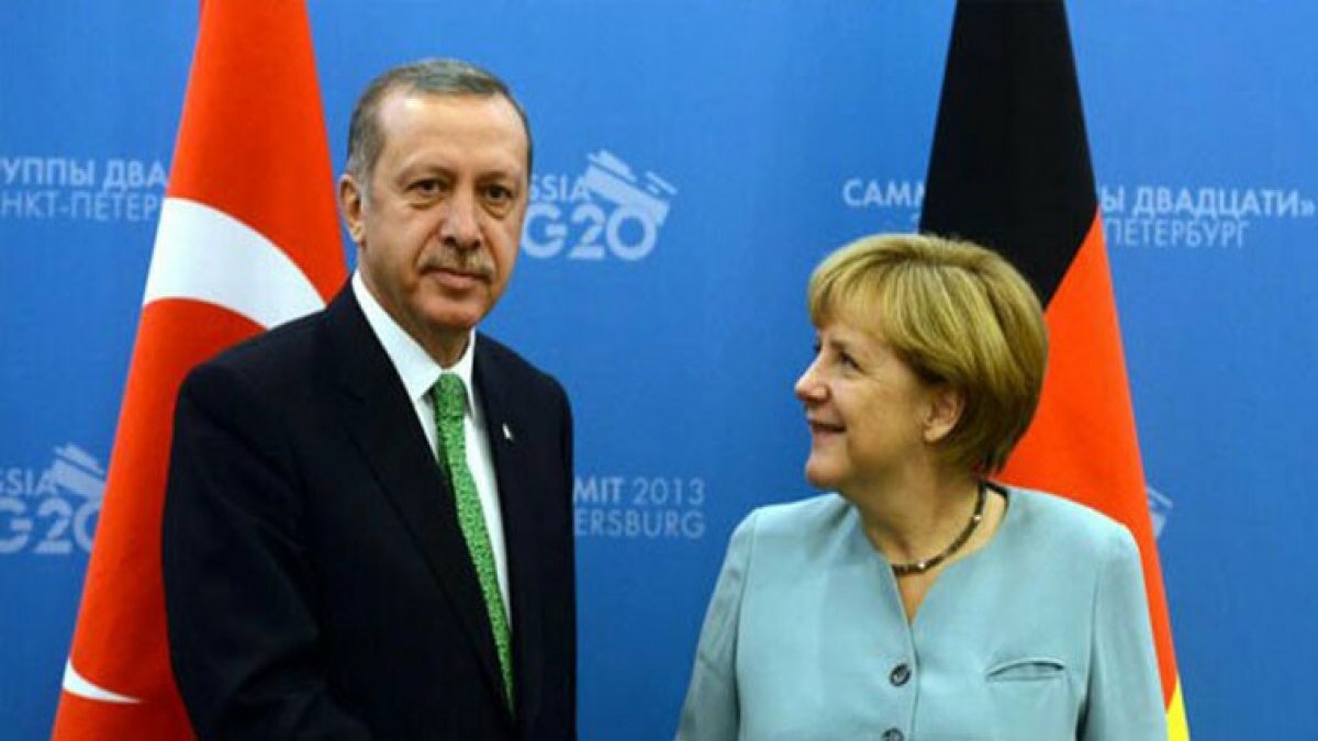 Merkel Türkiye'ye geliyor