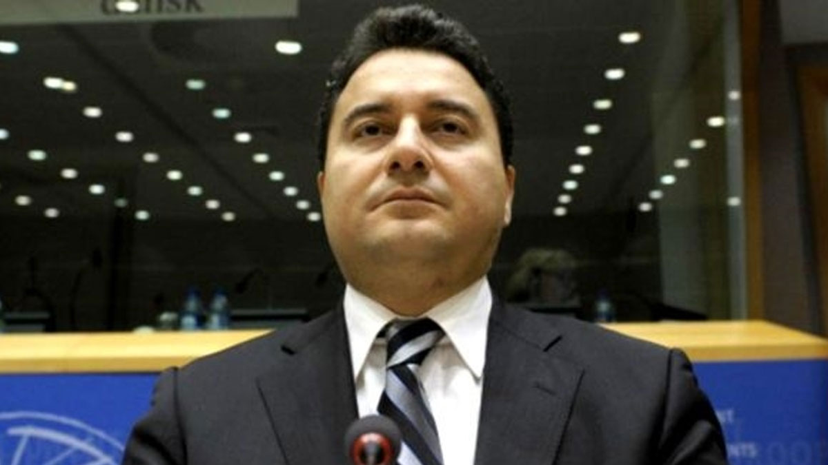 CHP'li eski vekil Babacan'ın partisinde