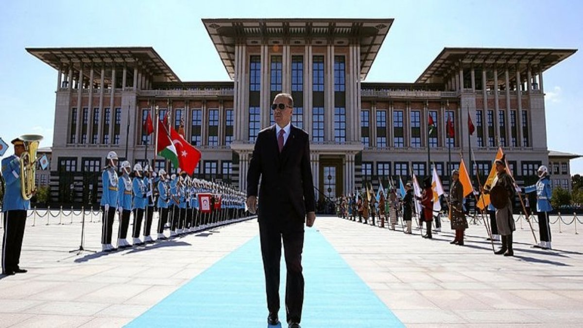Politika notu hazırlandı: Saray rejimi Türkiye’yi geriletiyor