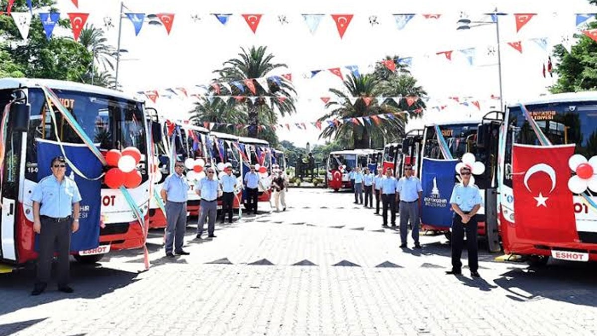 İzmir'e yerli üretim 15 yeni otobüs