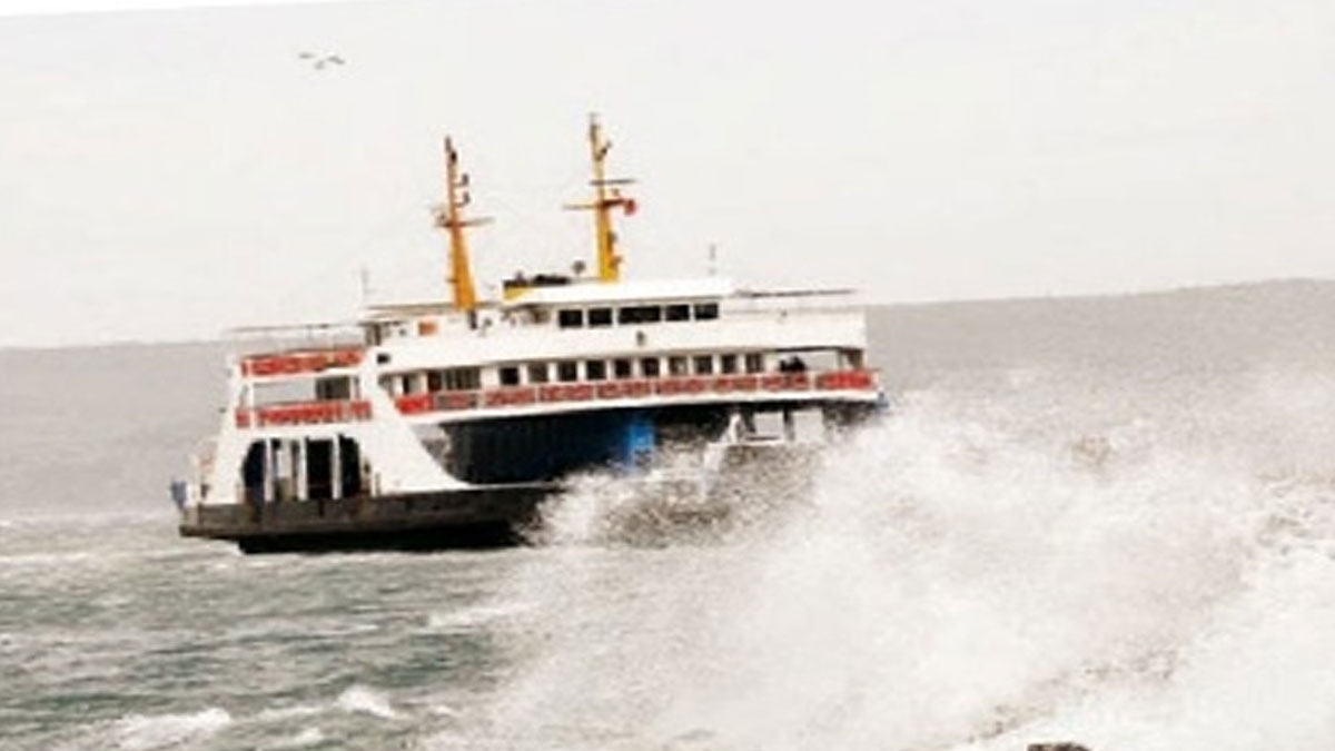 Bozcaada feribot seferleri iptal edildi