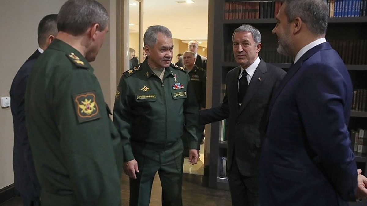 MİT Başkanı ve Rus Savunma Bakanı 'Orta Doğu'yu' görüştü