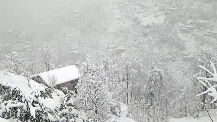 Çankırı'da kar nedeniyle 20 köye ulaşım sağlanamıyor