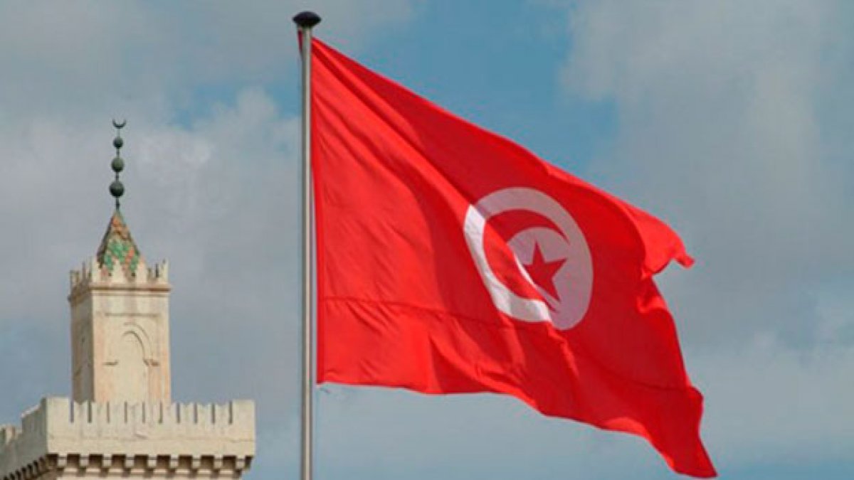 Tunus'ta erken seçim: Başvurular başladı