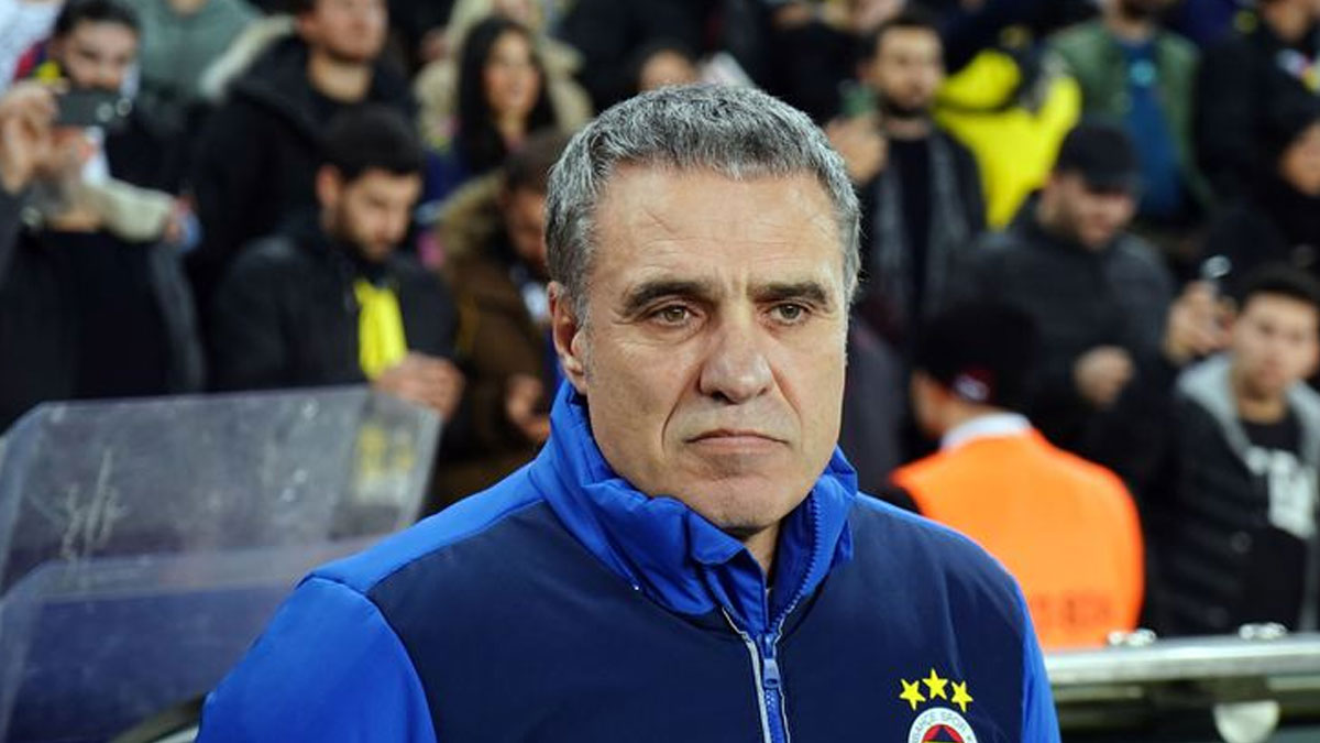 Fenerbahçe Teknik Direktörü Ersun Yanal, görevinden ayrıldı