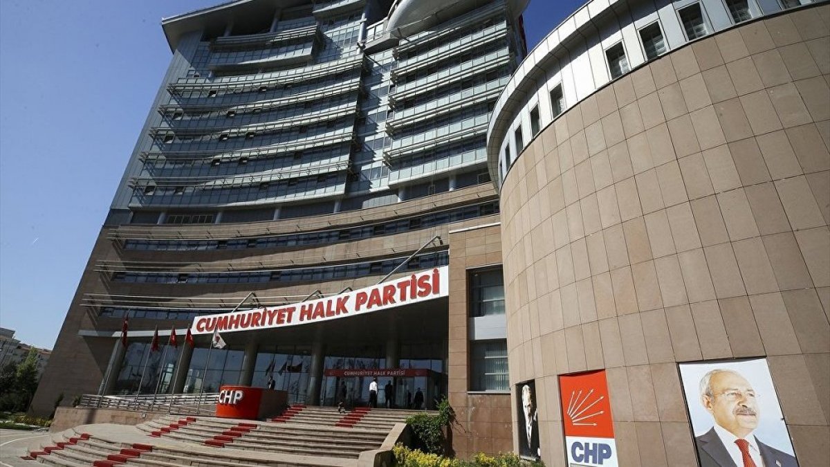 CHP İstanbul'da 39 ilçede yeni başkanlarını seçti