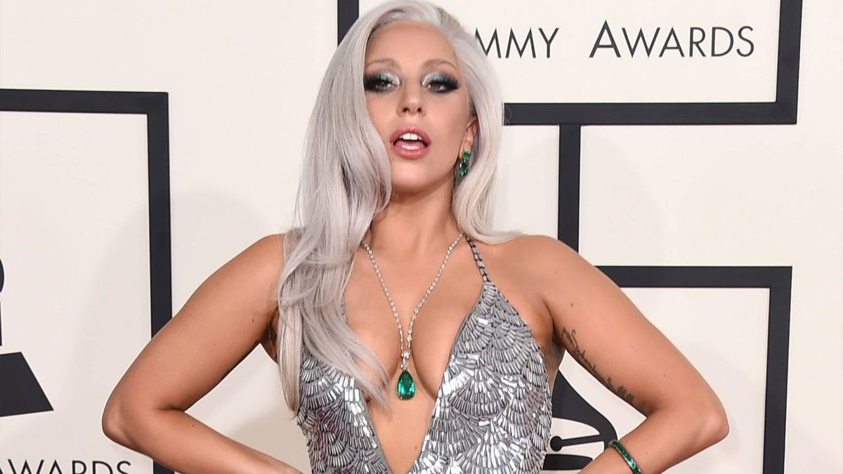Lady Gaga'nın 'Stupid Love' isimli şarkısı internete sızdırıldı