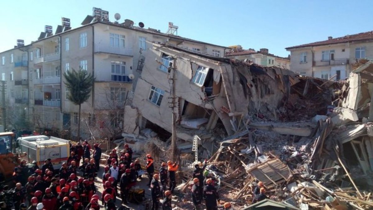 Gerçek dışı deprem paylaşımı yapan 2 kişi gözaltına alındı