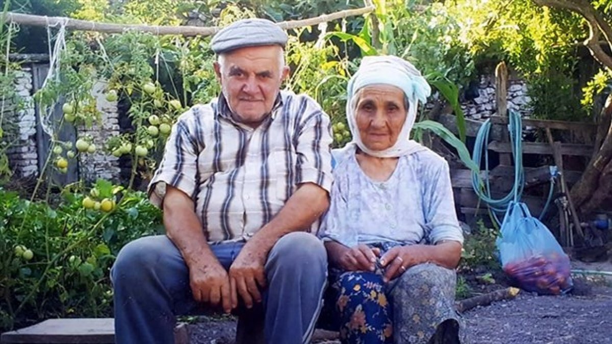 68 yıllık evli çift, 10 dakika arayla hayattan ayrıldı