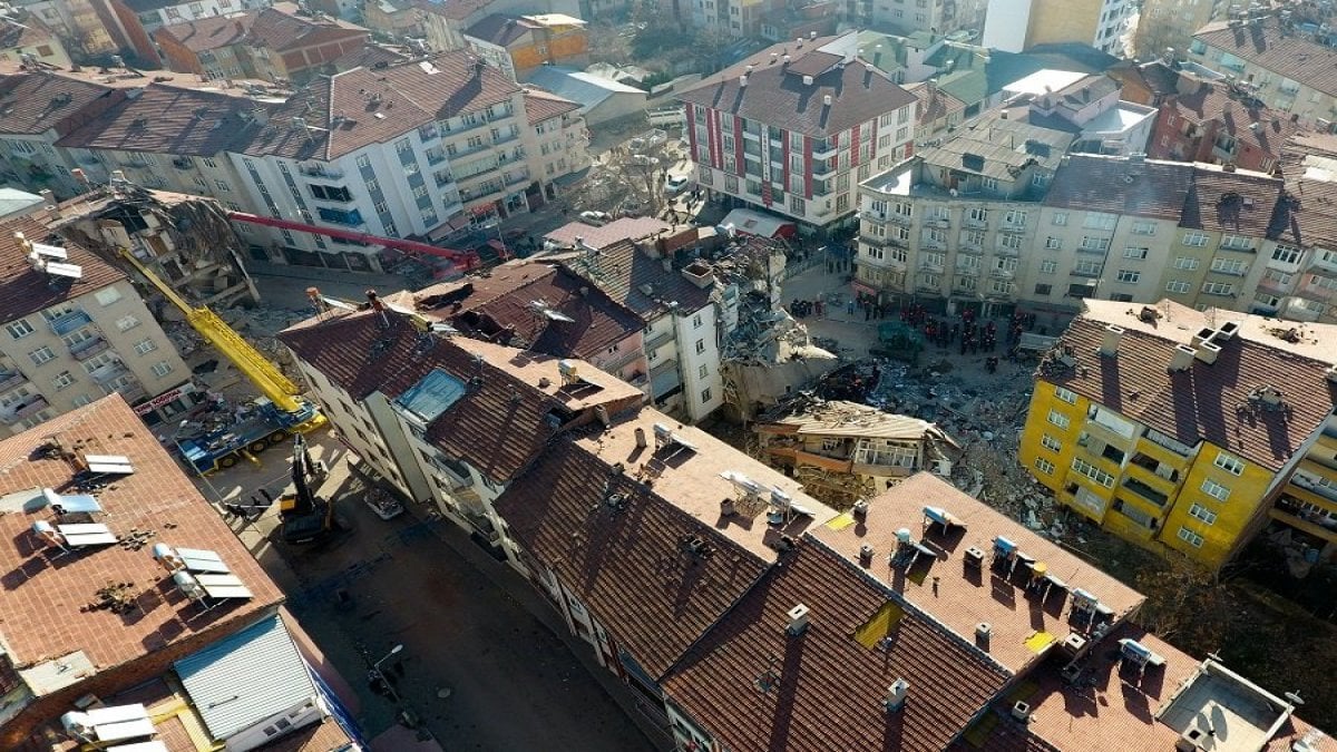 AFAD son durumu açıkladı: Elazığ depreminde ölü sayısı 39’a yükseldi