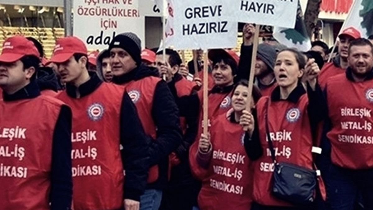 Metal işçileri grev kararını fabrikalara astı