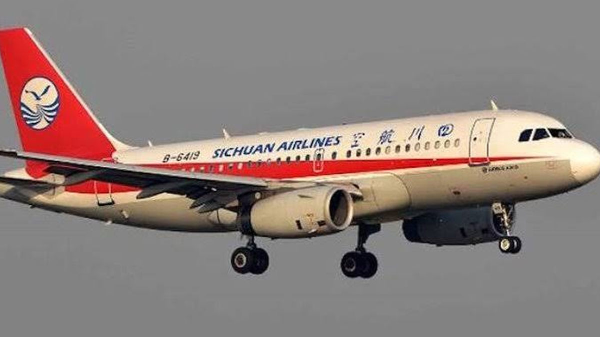 Çin'e ait 2 hava yolu seferlerini durdurdu