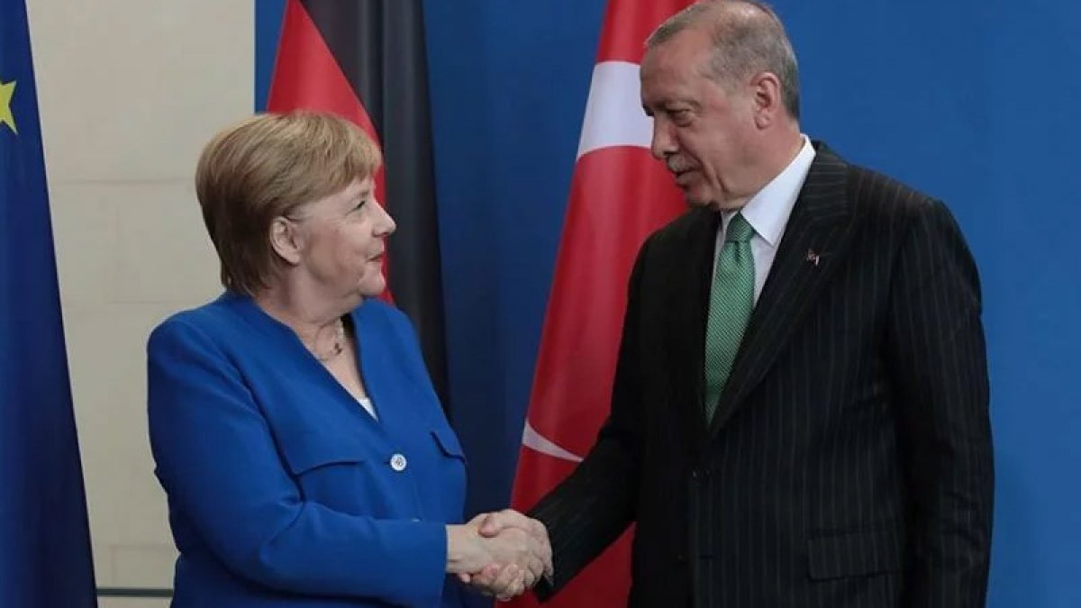Erdoğan ile Merkel, Libya ve Doğu Akdeniz'i görüştü