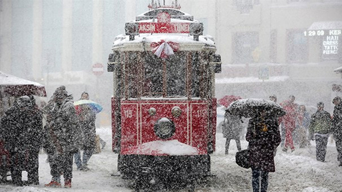 Marmara için fırtına uyarısı: İstanbul'da kar bekleniyor