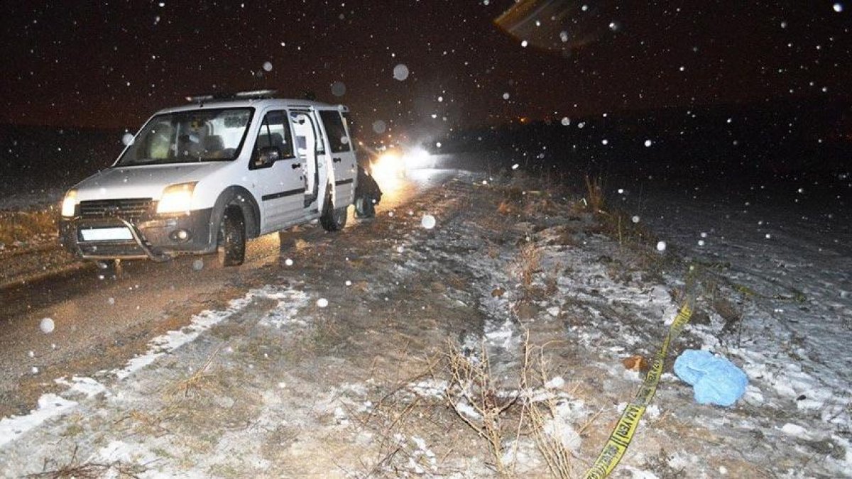 Cani baba sevgilisi olduğu gerekçesiyle kızını öldürdü