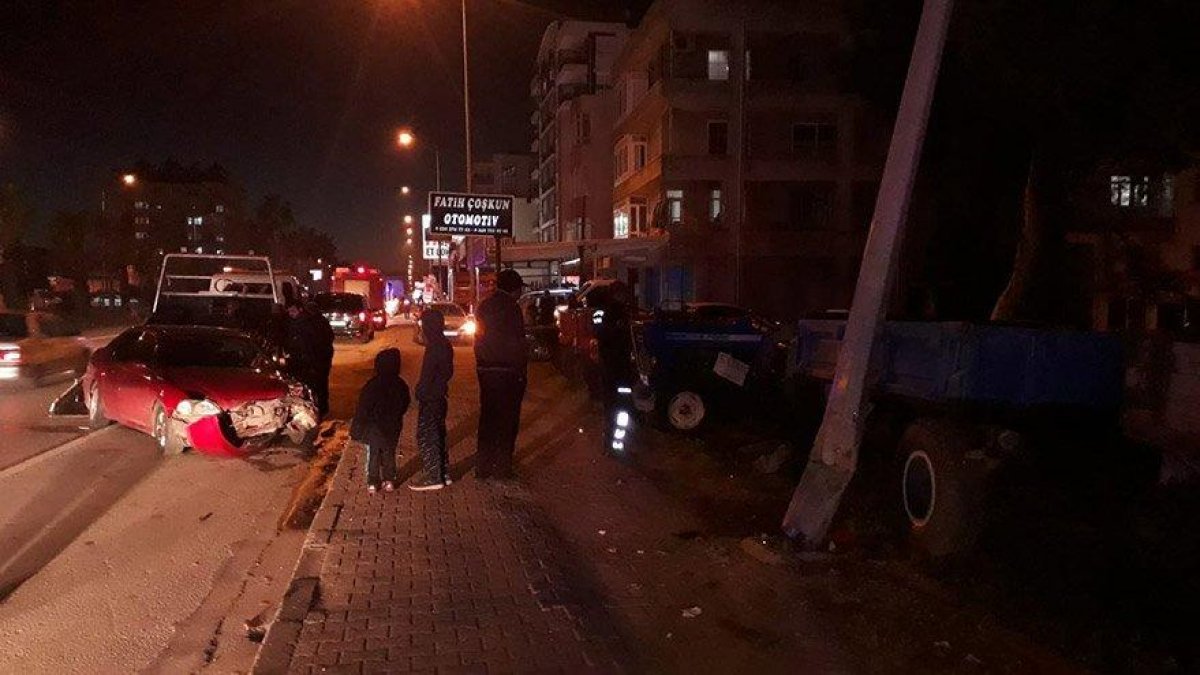 AKP Genel Başkan Yardımcısı Mehmet Özhaseki trafik kazası geçirdi