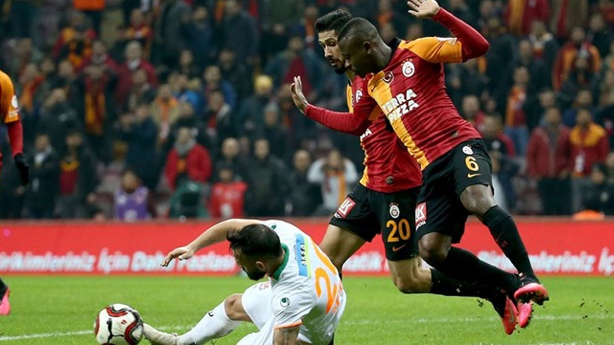 Galatasaray kupadan elendi, Alanya yarı finalde