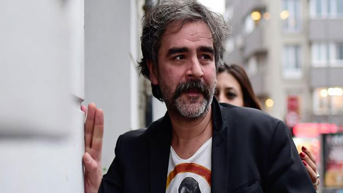 Gazeteci Deniz Yücel'e 15 yıla kadar hapis cezası talep edildi
