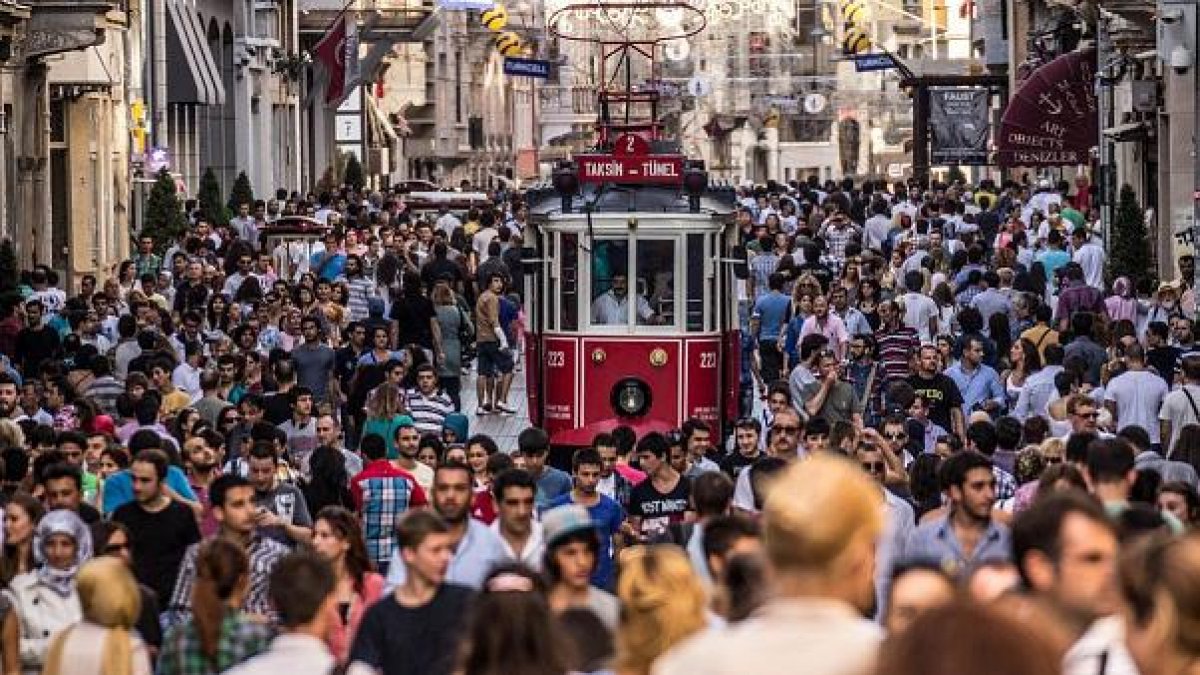 TÜİK verilerine göre Türkiye'nin yüzde 52,4'ü 'mutlu'