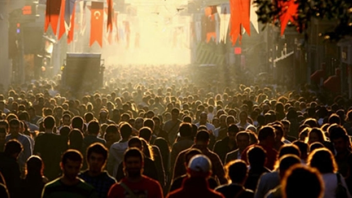 TÜİK 'mutluluk' verilerini açıkladı: AKP iktidarı istikrarlı olarak mutsuzlaştıryor