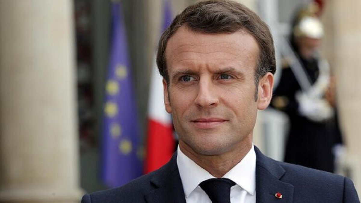 Macron, Diyanet’in hesaplarını kapattı