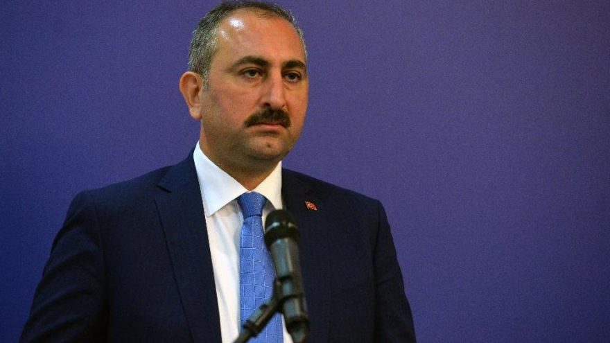 Adalet Bakanı Gül'den 'ışıklar yanıyor' açıklaması
