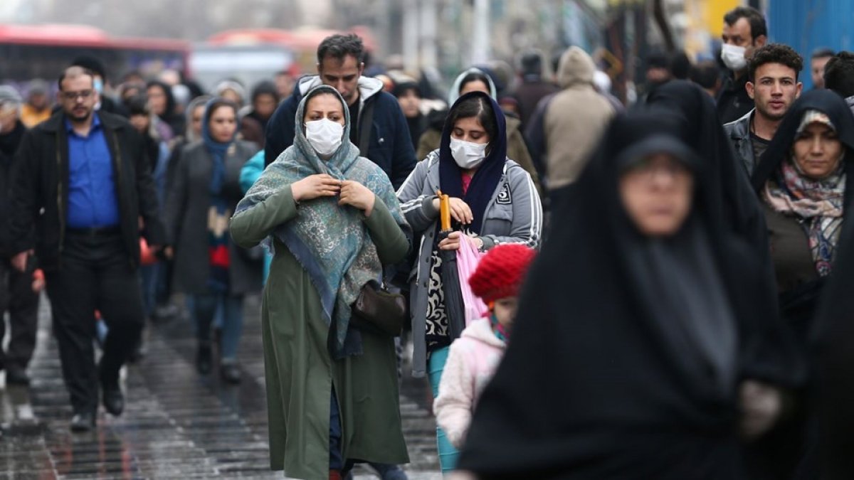 İran'da coronavirüs salgınında 3 kişi daha hayatını kaybetti