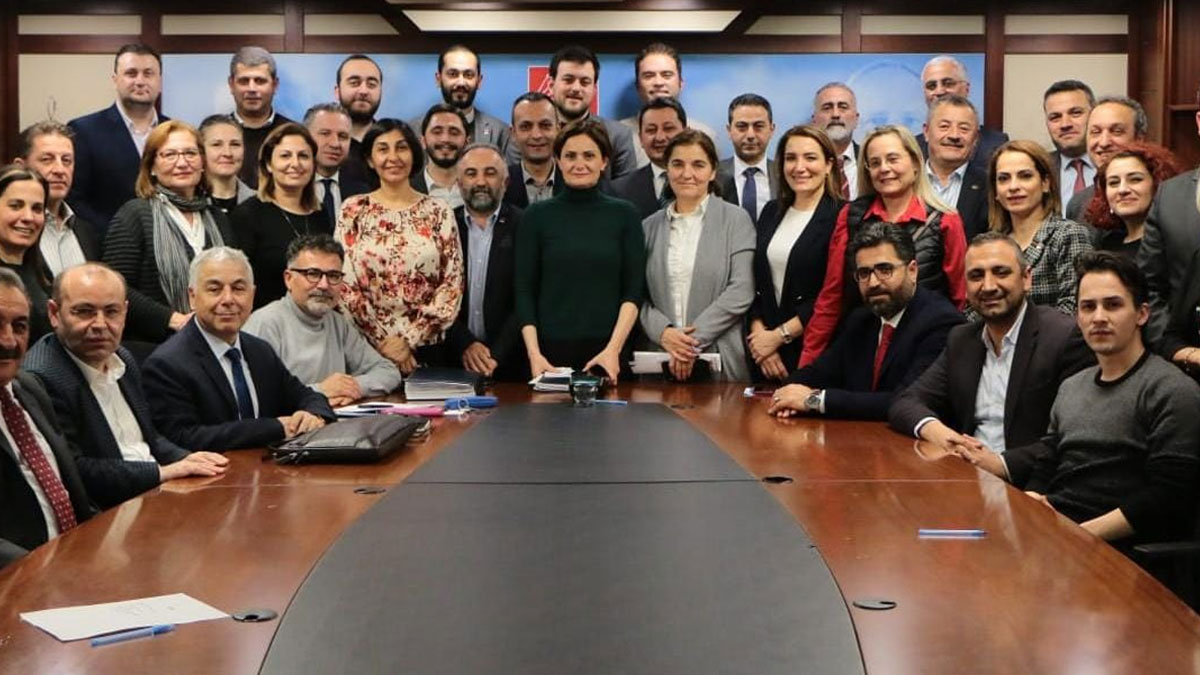 CHP İstanbul'da yeni görev dağılımı: İl sekreterliğine genç isim