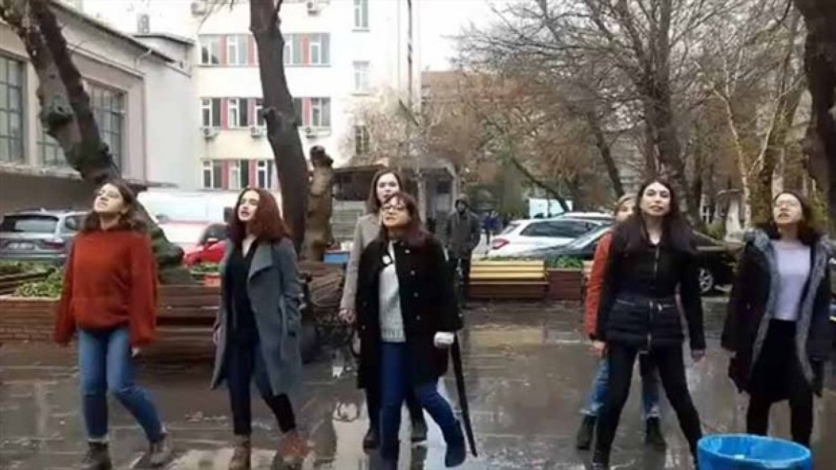 Ankara Üniversitesi'nde Las Tesis dansı yapan öğrencilerin KYK bursu kesildi